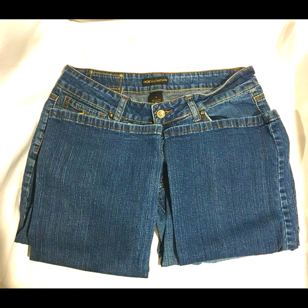 Stylish ROCA WEAR JEANS - Picture 5 of 7